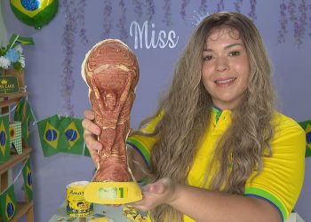 Confeiteira cria taça da Copa do Mundo de bolo de rolo e viraliza: 'Muito orgulhosa'